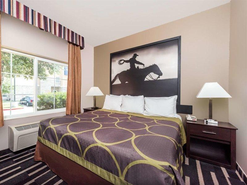 Super 8 By Wyndham Fort Worth North Εξωτερικό φωτογραφία