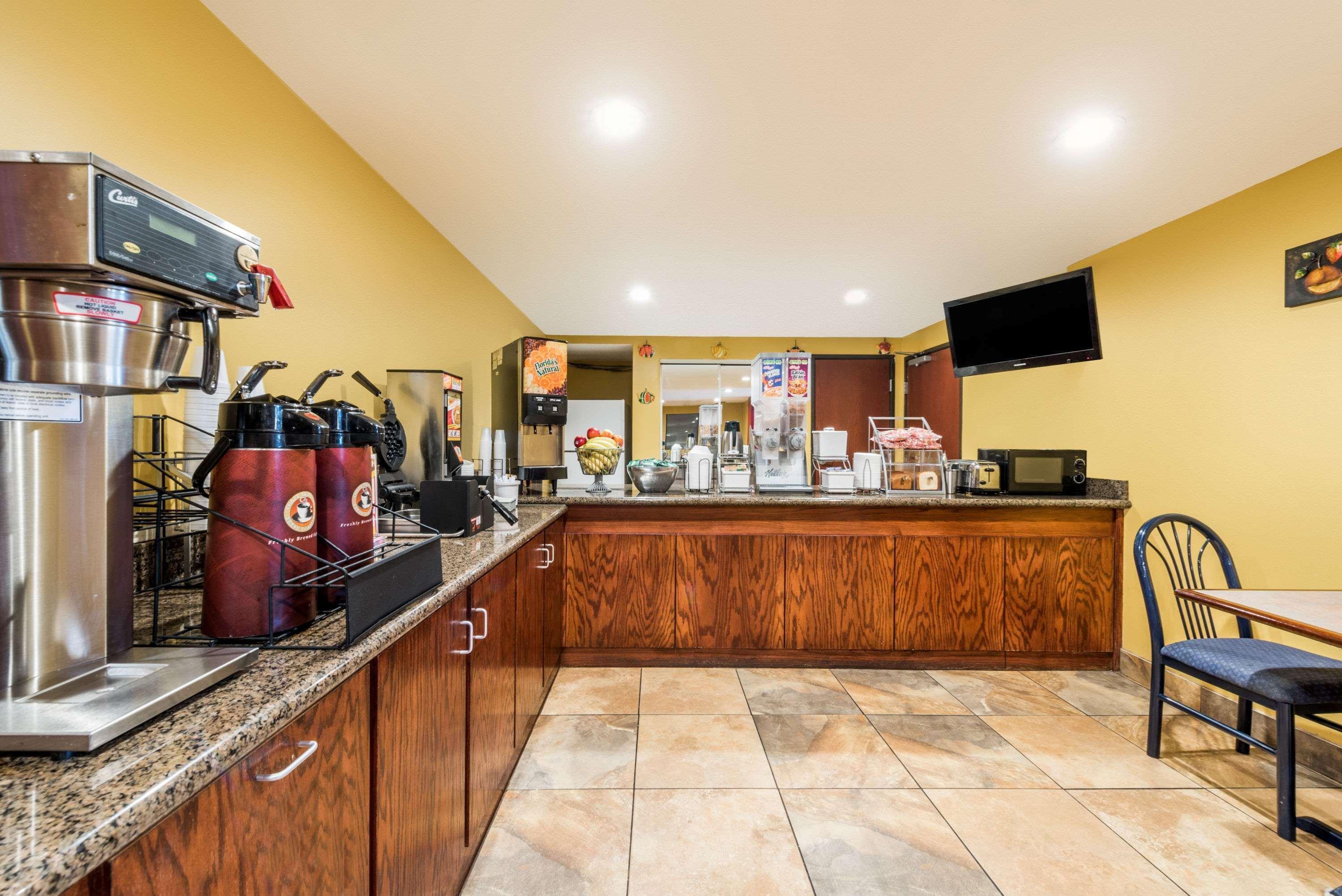 Super 8 By Wyndham Fort Worth North Εξωτερικό φωτογραφία
